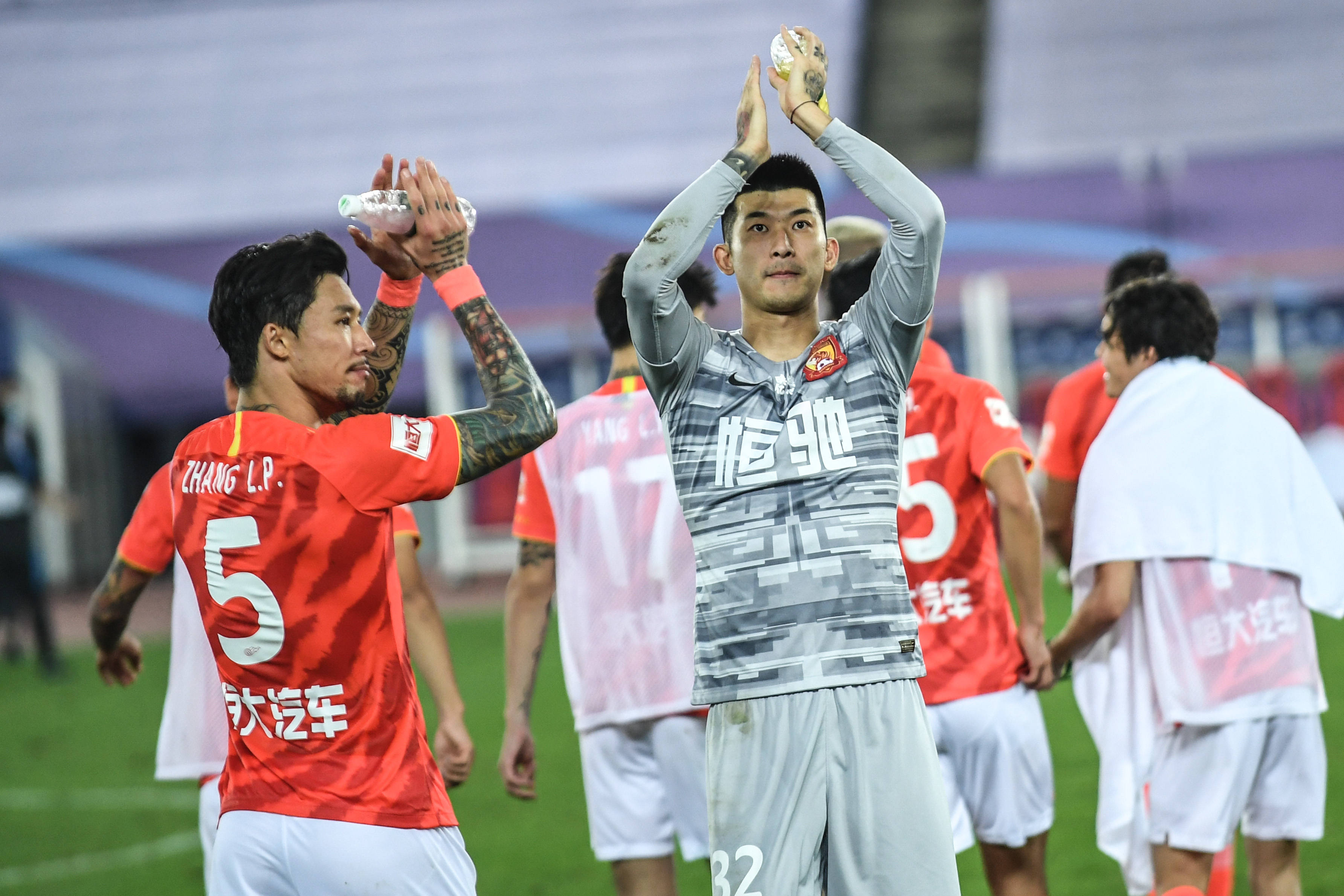 德杯八强赛赛程：24号晚七点iG对阵TES，23号17点EDG对阵